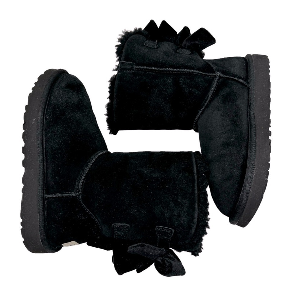 UGG Bailey Bow Velvet Ribbon Faux Fur Lined‎ Boot Sz 6